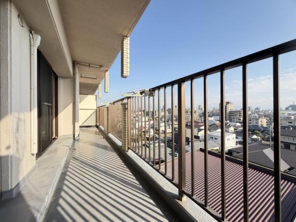 バルコニー バルコニー