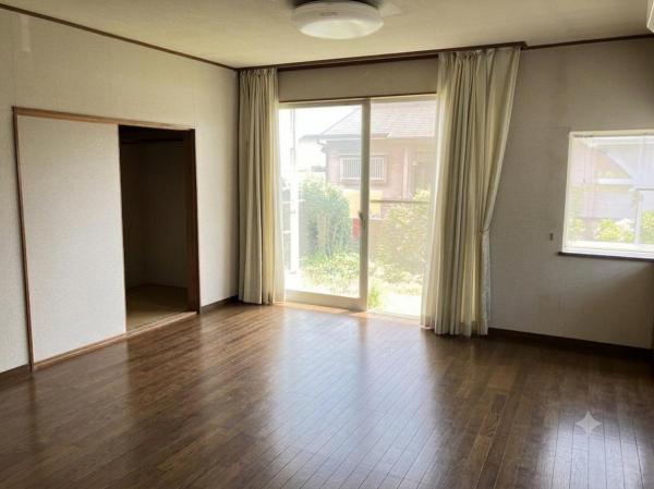 ※室内を見やすくするため、AI加工により家具・荷物等を除去しています。現況と異なる場合があります。 ※室内を見やすくするため、AI加工により家具・荷物等を除去しています。現況と異なる場合があります。
