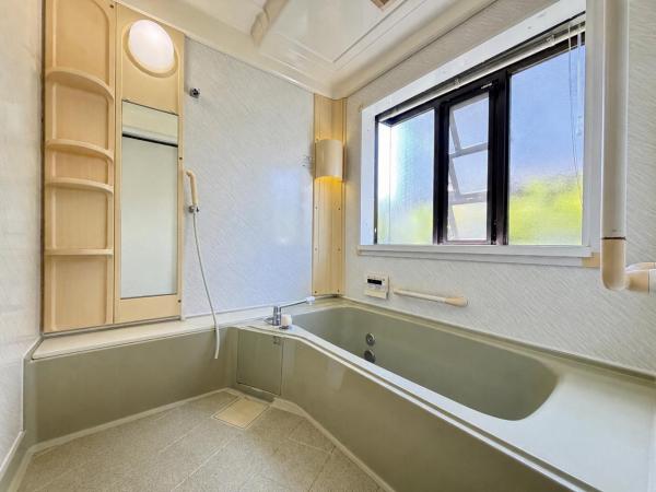 ※室内を見やすくするため、AI加工により家具・荷物等を除去しています。現況と異なる場合があります。 ※室内を見やすくするため、AI加工により家具・荷物等を除去しています。現況と異なる場合があります。