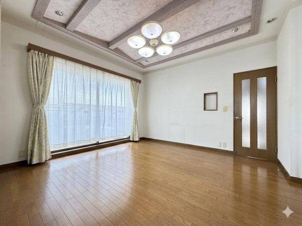 ※室内を見やすくするため、AI加工により家具・荷物等を除去しています。現況と異なる場合があります。 ※室内を見やすくするため、AI加工により家具・荷物等を除去しています。現況と異なる場合があります。