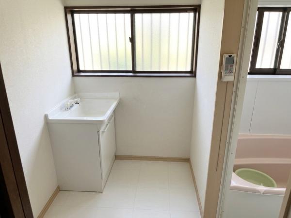 ※室内を見やすくするため、AI加工により家具・荷物等を除去しています。現況と異なる場合があります。 ※室内を見やすくするため、AI加工により家具・荷物等を除去しています。現況と異なる場合があります。