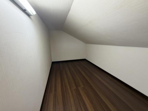小屋裏収納 小屋裏収納